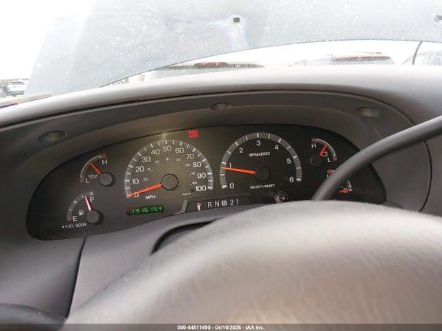 44811490 :رقم المزاد ، 2FTRX18L81CA31918 vin ، 2001 Ford F-150 Lariat/xl/xlt مزاد بيع