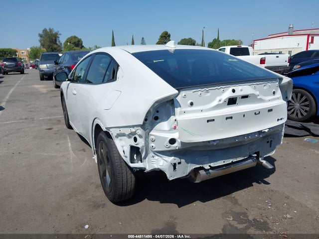 Toyota Prius Le 2025 JTDACAAU2S3062276 Image 3