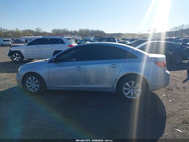 Aukcja sprzedaży 2015 Chevrolet Cruze Ls Auto, vin: 1G1PA5SG7F7264750, numer aukcji: 44811575