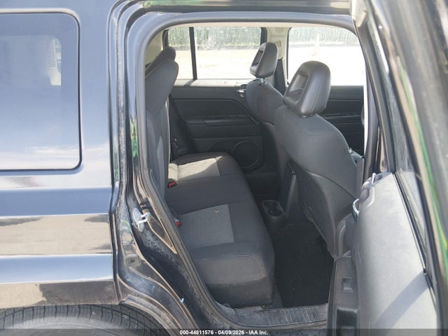 44811576 :رقم المزاد ، 1J4FT28A99D102763 vin ، 2009 Jeep Patriot Sport مزاد بيع