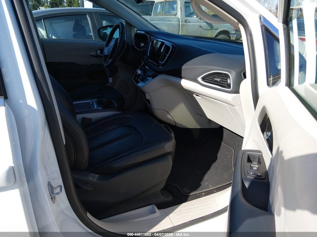 2C4RC1BG8RR115835 Chrysler Pacifica Touring L