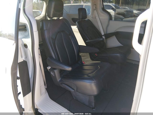 2C4RC1BG8RR115835 Chrysler Pacifica Touring L