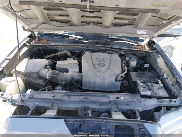 44811591 :رقم المزاد ، 5TFCZ5AN3JX144581 vin ، 2018 Toyota Tacoma Trd Sport مزاد بيع