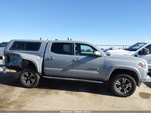 44811591 :رقم المزاد ، 5TFCZ5AN3JX144581 vin ، 2018 Toyota Tacoma Trd Sport مزاد بيع