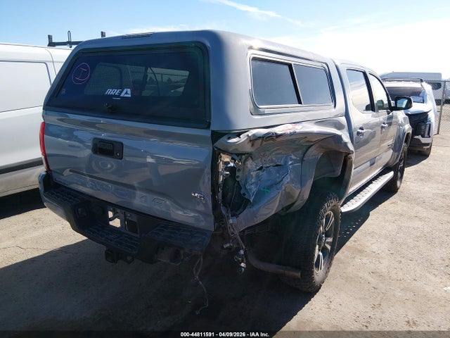 44811591 :رقم المزاد ، 5TFCZ5AN3JX144581 vin ، 2018 Toyota Tacoma Trd Sport مزاد بيع