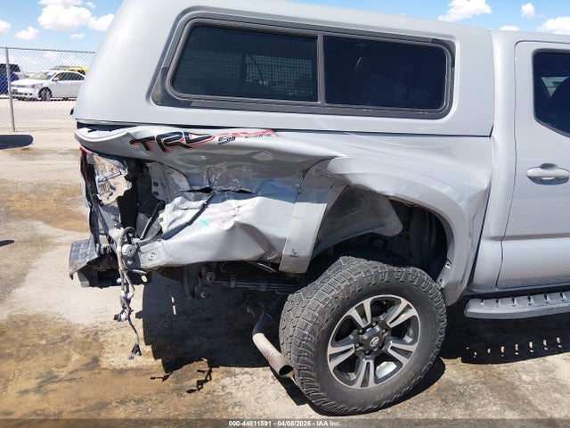 44811591 :رقم المزاد ، 5TFCZ5AN3JX144581 vin ، 2018 Toyota Tacoma Trd Sport مزاد بيع