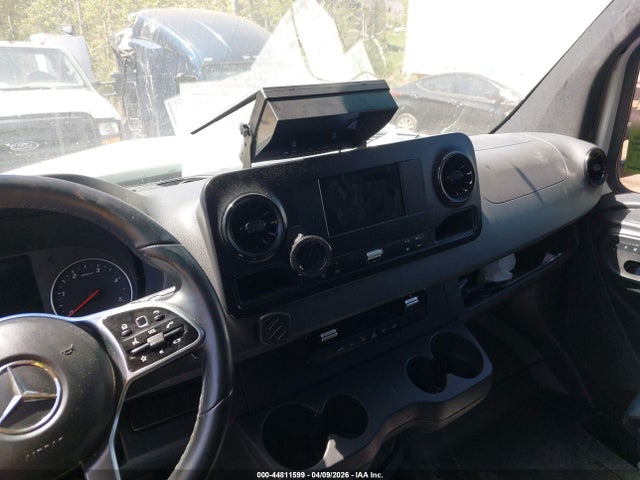 44811599 :رقم المزاد ، WDAPF4CD7KN013369 vin ، 2019 Mercedes-benz Sprinter 4500 Standard Roof V6 مزاد بيع