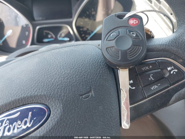 Продажа на аукционе авто 2017 Ford Escape Se, vin: 1FMCU0G96HUD66972, номер лота: 44811609