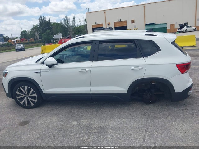 2024 Volkswagen Taos 1.5t Se მანქანა იყიდება აუქციონზე, vin: 3VVSX7B22RM018930, აუქციონის ნომერი: 44811610
