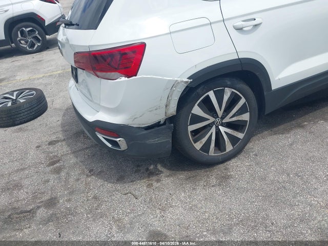 2024 Volkswagen Taos 1.5t Se მანქანა იყიდება აუქციონზე, vin: 3VVSX7B22RM018930, აუქციონის ნომერი: 44811610