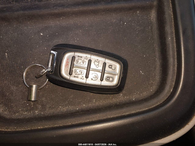 Aukcja sprzedaży 2017 Chrysler Pacifica Touring-l, vin: 2C4RC1BG6HR756951, numer aukcji: 44811618