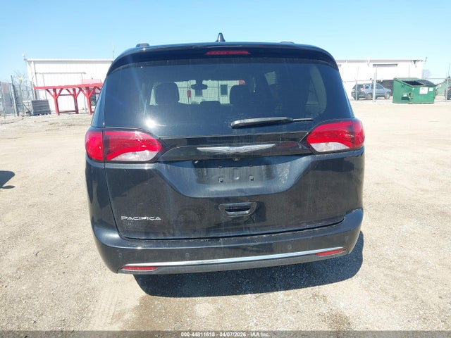 Aukcja sprzedaży 2017 Chrysler Pacifica Touring-l, vin: 2C4RC1BG6HR756951, numer aukcji: 44811618