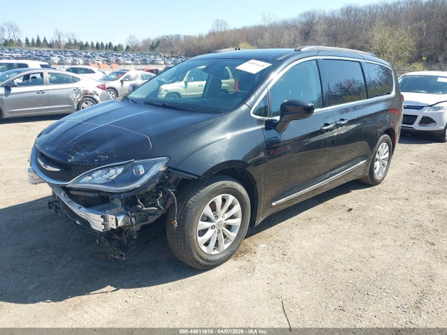 Aukcja sprzedaży 2017 Chrysler Pacifica Touring-l, vin: 2C4RC1BG6HR756951, numer aukcji: 44811618