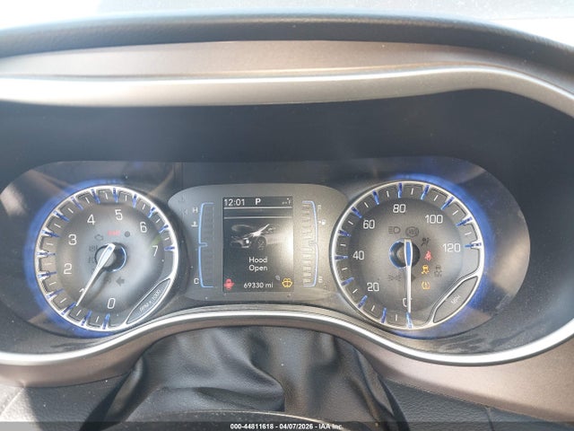 Aukcja sprzedaży 2017 Chrysler Pacifica Touring-l, vin: 2C4RC1BG6HR756951, numer aukcji: 44811618