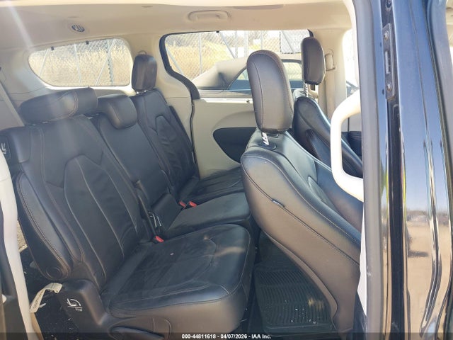Aukcja sprzedaży 2017 Chrysler Pacifica Touring-l, vin: 2C4RC1BG6HR756951, numer aukcji: 44811618