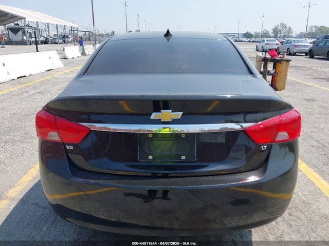 Chevrolet IMPALA 1LT 2018 2G1105S33J9110954 Image 16