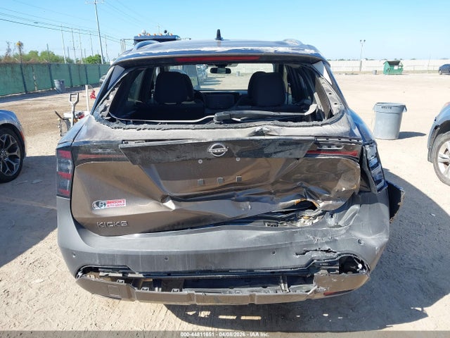 3N8AP6CE2TL339445 Nissan KICKS SV