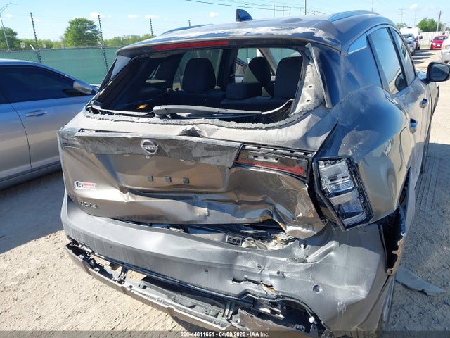 3N8AP6CE2TL339445 Nissan KICKS SV