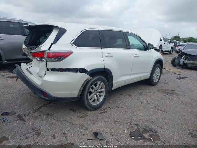 44811697 :رقم المزاد ، 5TDZARFH5FS016240 vin ، 2015 Toyota Highlander Le مزاد بيع