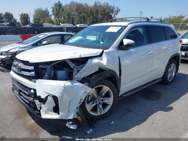 Toyota Highlander Limited 2019 5TDDZRFH0KS983478 Image 2