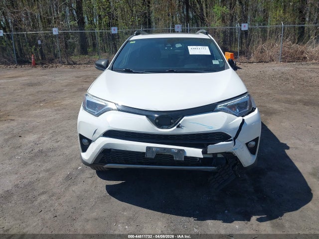 Продажа на аукционе авто 2018 Toyota Rav4 Se, vin: JTMJFREV3JJ184664, номер лота: 44811732