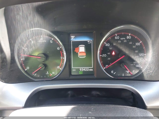Продажа на аукционе авто 2018 Toyota Rav4 Se, vin: JTMJFREV3JJ184664, номер лота: 44811732