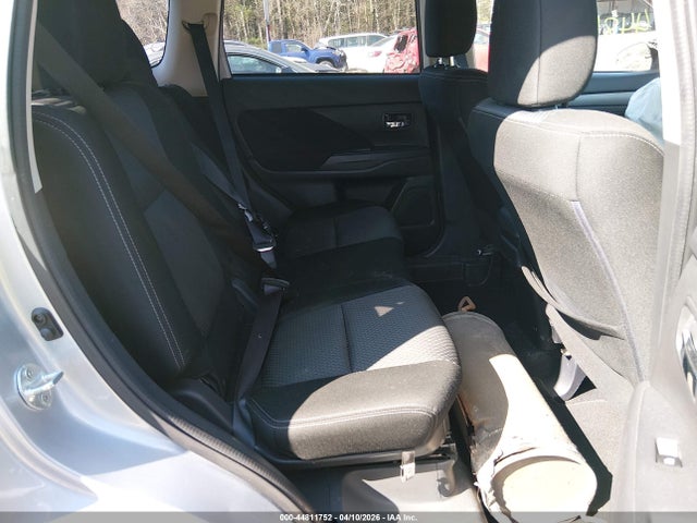 44811752 :رقم المزاد ، JA4AZ3A35GZ026324 vin ، 2016 Mitsubishi Outlander Se مزاد بيع