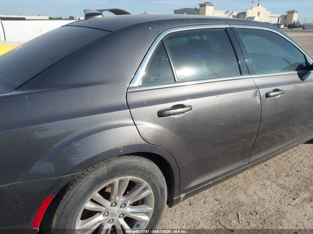Aukcja sprzedaży 2016 Chrysler 300 Limited, vin: 2C3CCAAG8GH304581, numer aukcji: 44811787