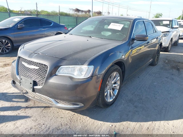 2016 CHRYSLER 300 2C3CCAAG8GH304581 Photo 1