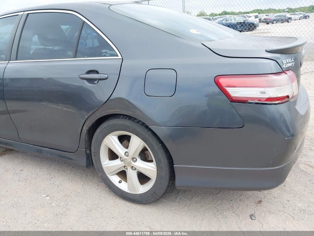 2010 Toyota Camry Se მანქანა იყიდება აუქციონზე, vin: 4T1BF3EK4AU012192, აუქციონის ნომერი: 44811799