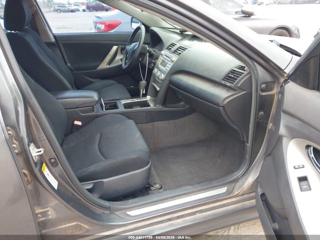 2010 Toyota Camry Se მანქანა იყიდება აუქციონზე, vin: 4T1BF3EK4AU012192, აუქციონის ნომერი: 44811799