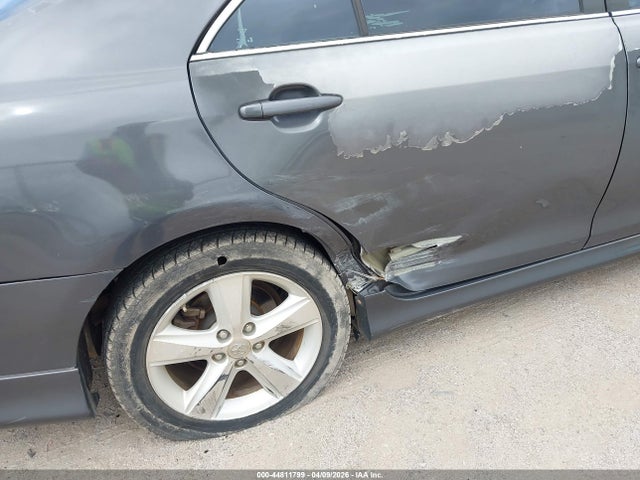 2010 Toyota Camry Se მანქანა იყიდება აუქციონზე, vin: 4T1BF3EK4AU012192, აუქციონის ნომერი: 44811799