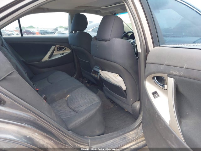 2010 Toyota Camry Se მანქანა იყიდება აუქციონზე, vin: 4T1BF3EK4AU012192, აუქციონის ნომერი: 44811799