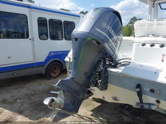 SXSA0100A818 Sea Hunt Boat