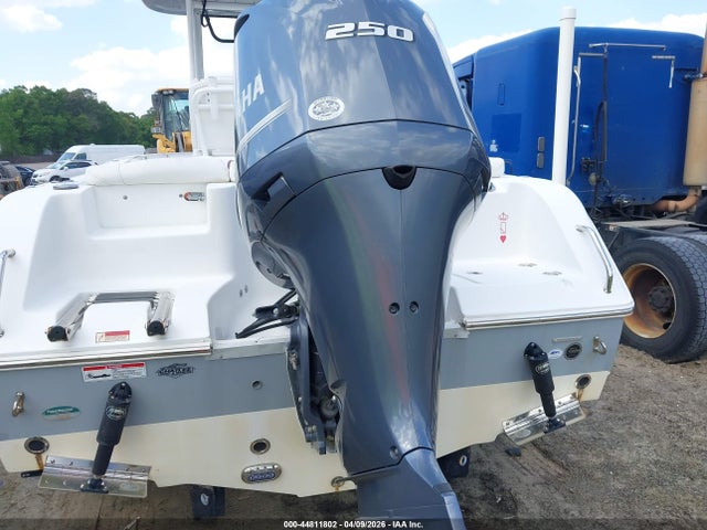 SXSA0100A818 Sea Hunt Boat