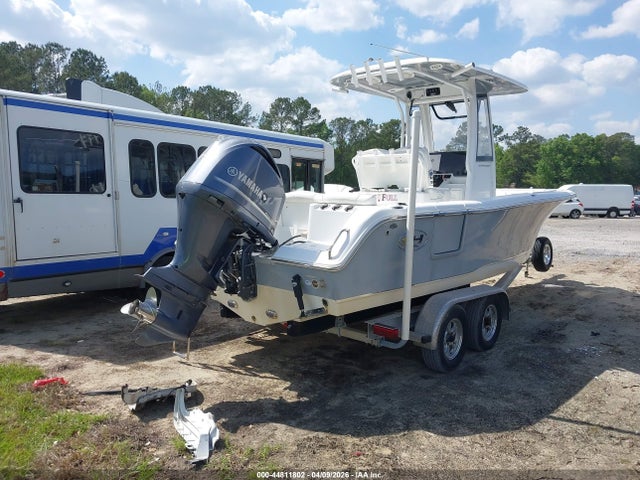 SXSA0100A818 Sea Hunt Boat