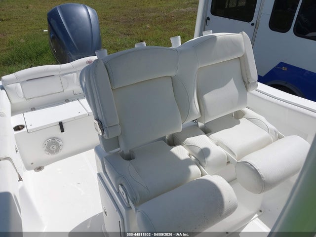 SXSA0100A818 Sea Hunt Boat