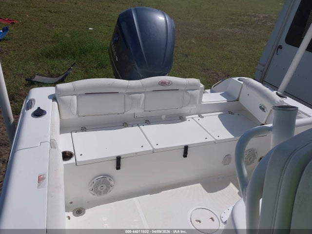 SXSA0100A818 Sea Hunt Boat