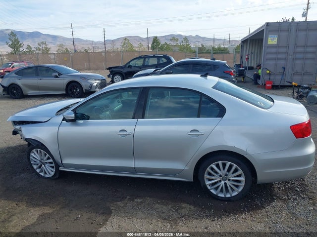 Aukcja sprzedaży 2011 Volkswagen Jetta 2.5l Sel, vin: 3VWLZ7AJ3BM341666, numer aukcji: 44811813