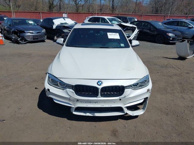 2016 Bmw 328i Xdrive მანქანა იყიდება აუქციონზე, vin: WBA8E3G55GNT80759, აუქციონის ნომერი: 44811824