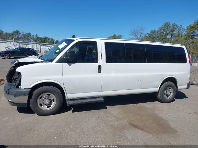 Продаж на аукціоні авто 2020 Chevrolet Express Passenger Rwd 3500 Extended Wheelbase Lt, vin: 1GAZGPFG2L1148660, номер лоту: 44811836