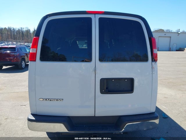 Продаж на аукціоні авто 2020 Chevrolet Express Passenger Rwd 3500 Extended Wheelbase Lt, vin: 1GAZGPFG2L1148660, номер лоту: 44811836