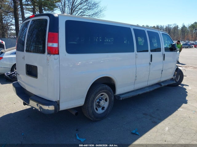 Продаж на аукціоні авто 2020 Chevrolet Express Passenger Rwd 3500 Extended Wheelbase Lt, vin: 1GAZGPFG2L1148660, номер лоту: 44811836