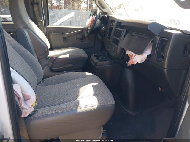 Продаж на аукціоні авто 2020 Chevrolet Express Passenger Rwd 3500 Extended Wheelbase Lt, vin: 1GAZGPFG2L1148660, номер лоту: 44811836