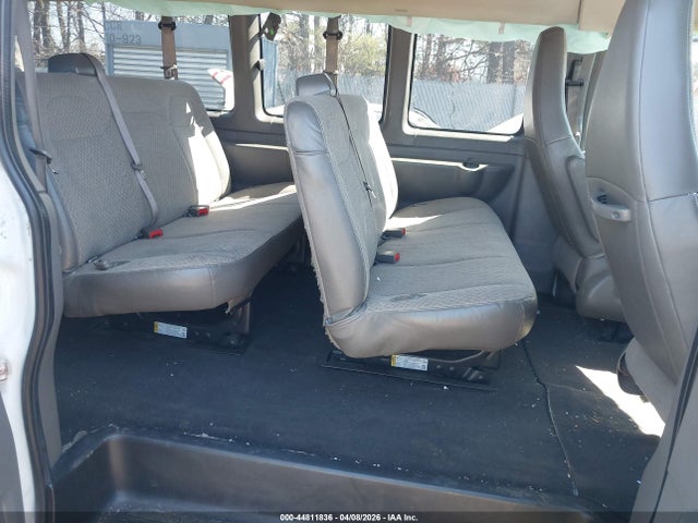 Продаж на аукціоні авто 2020 Chevrolet Express Passenger Rwd 3500 Extended Wheelbase Lt, vin: 1GAZGPFG2L1148660, номер лоту: 44811836