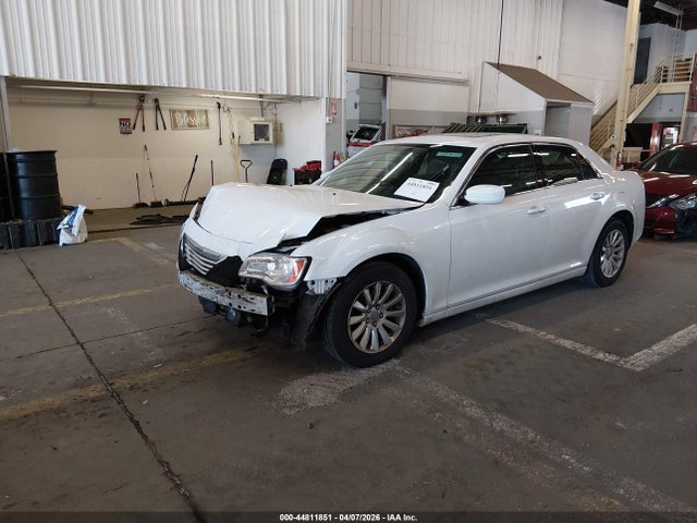 44811851 :رقم المزاد ، 2C3CCAAG2EH380536 vin ، 2014 Chrysler 300 مزاد بيع