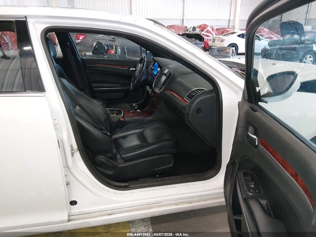 44811851 :رقم المزاد ، 2C3CCAAG2EH380536 vin ، 2014 Chrysler 300 مزاد بيع