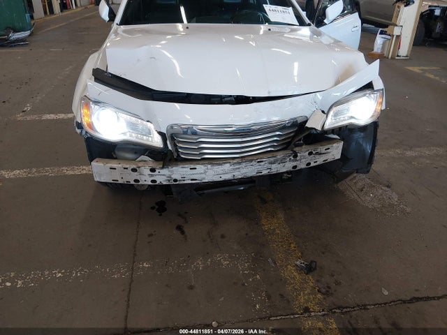 44811851 :رقم المزاد ، 2C3CCAAG2EH380536 vin ، 2014 Chrysler 300 مزاد بيع