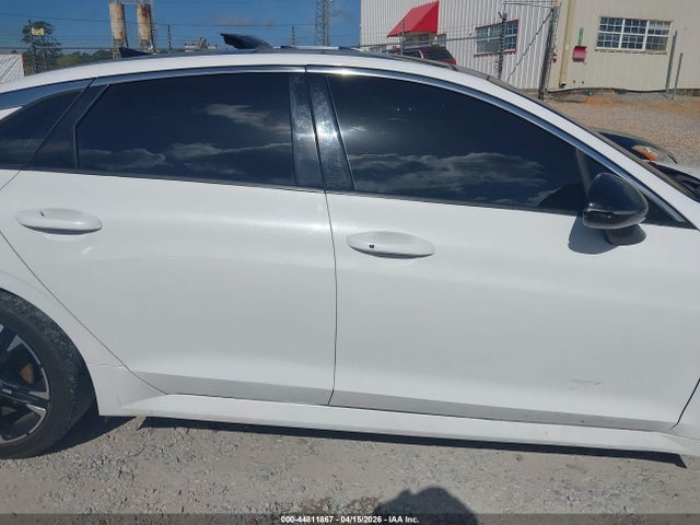 5XXG64J20NG102053 KIA K5 Gt-line