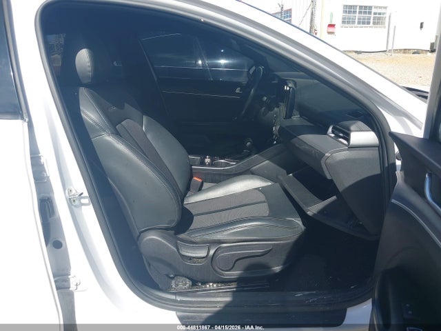 5XXG64J20NG102053 KIA K5 Gt-line